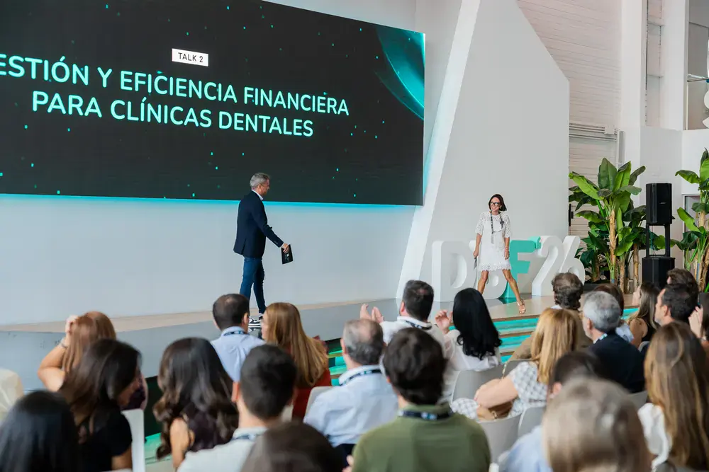 Una DBF Talk durante la primera edición de Dental Business Forum